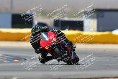 media/Mar-28-2022-Superbike Trackdays (Mon) [[b8603d0f67]]/Novice Group (1130am-12pm)/Turn 2/